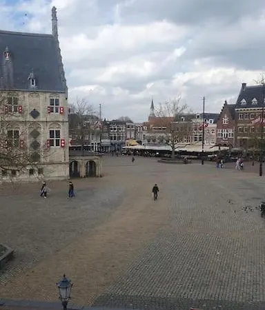 Center Gouda: View Deluxe