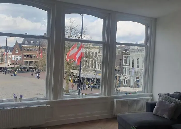 Center Gouda: View Deluxe