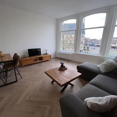 Center Gouda: View Deluxe * חאודה